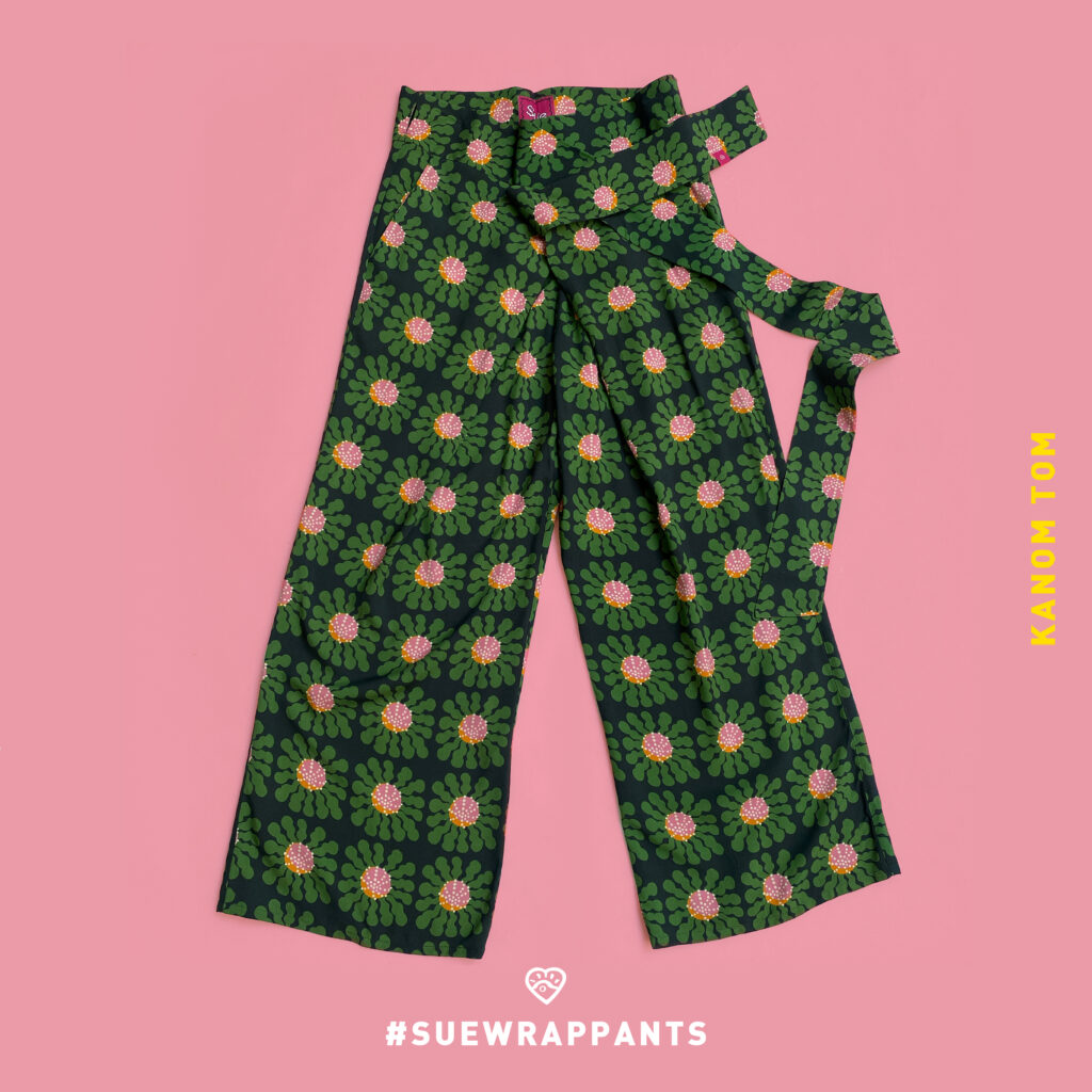 Kanom Tom Wrap Pants SUE EVERYDAY HOLIDAY